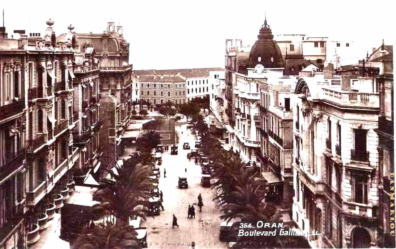 BG a- 080- Bd Gallieni.JPG